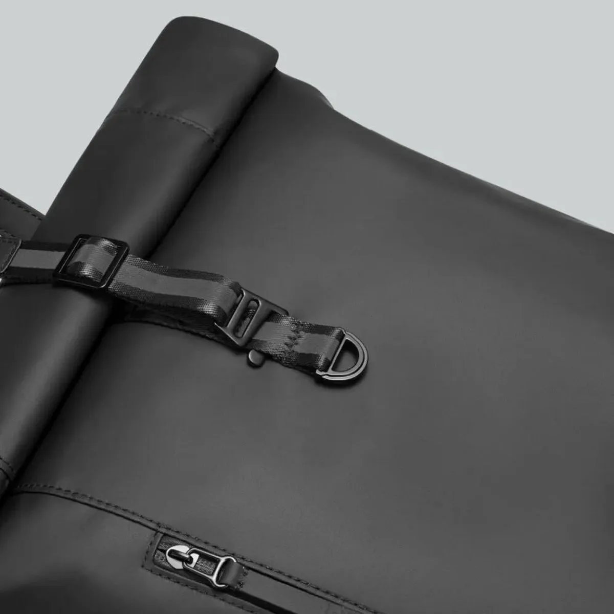 Gaston Luga Rullen Mini in Black